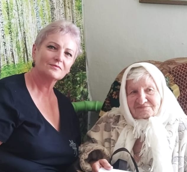 05.06.2023 г.  Поздравления с 90-летним юбилеем принимала Михейкина Надежда Петровна.